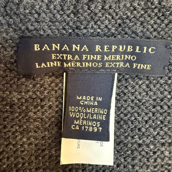 Banana Republic 100% Merino Wool Scarf – Charcoal, Grey & Purple Stripes - Picture 7 of 7